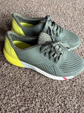 CROCS Olive Green & Yellow LiteRide Lace-Up Sneakers: waterproof